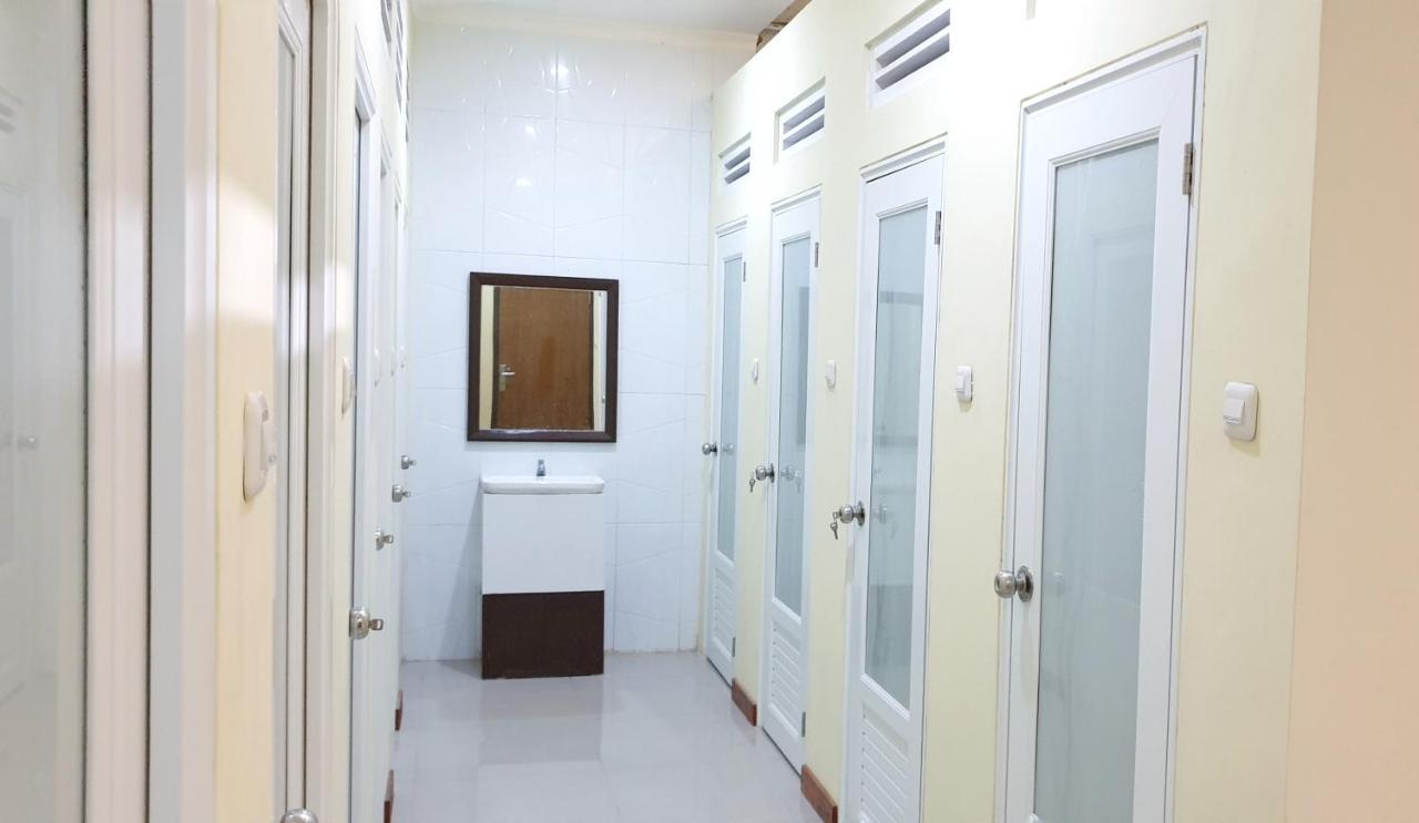 Maple Tree Homestay Maguwo Exterior photo
