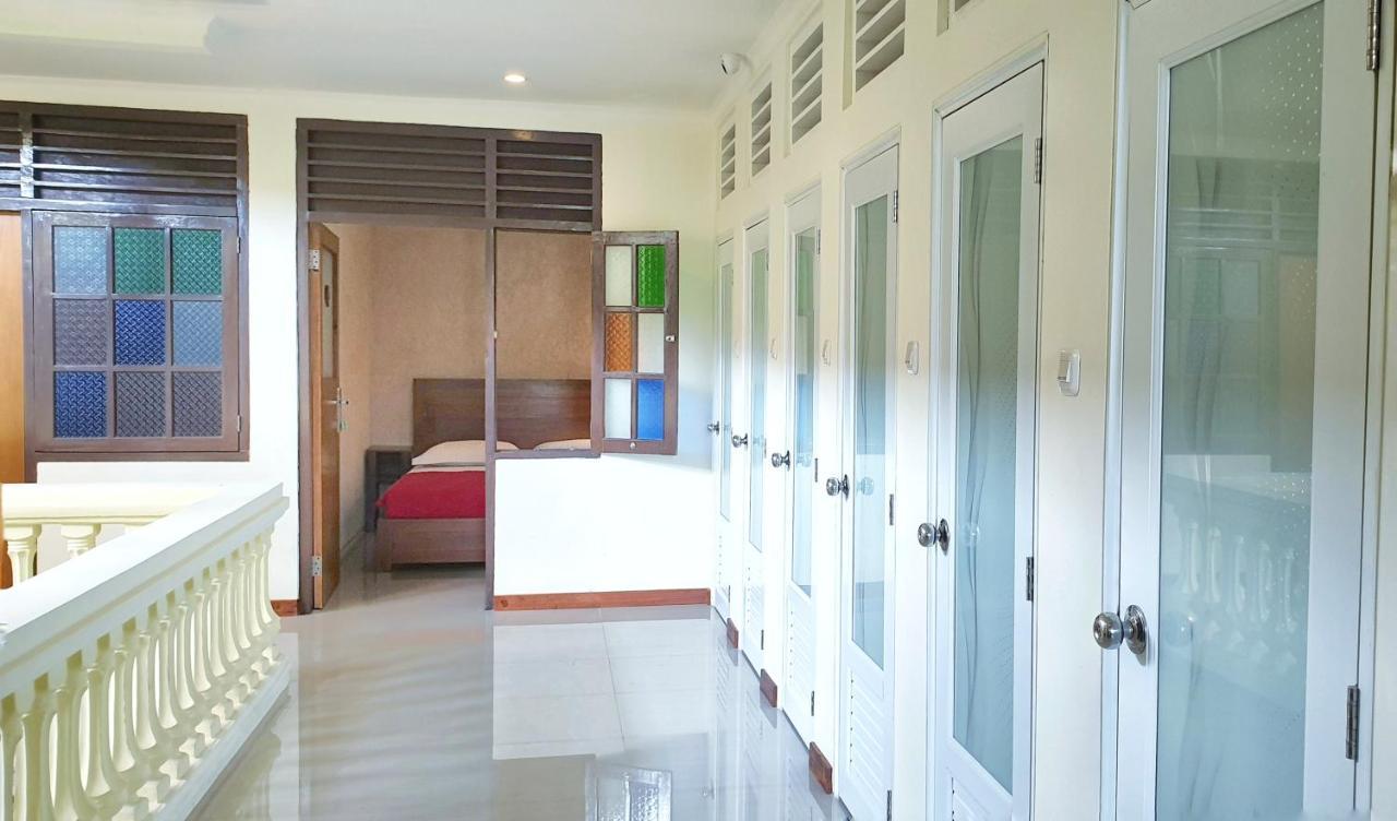 Maple Tree Homestay Maguwo Exterior photo