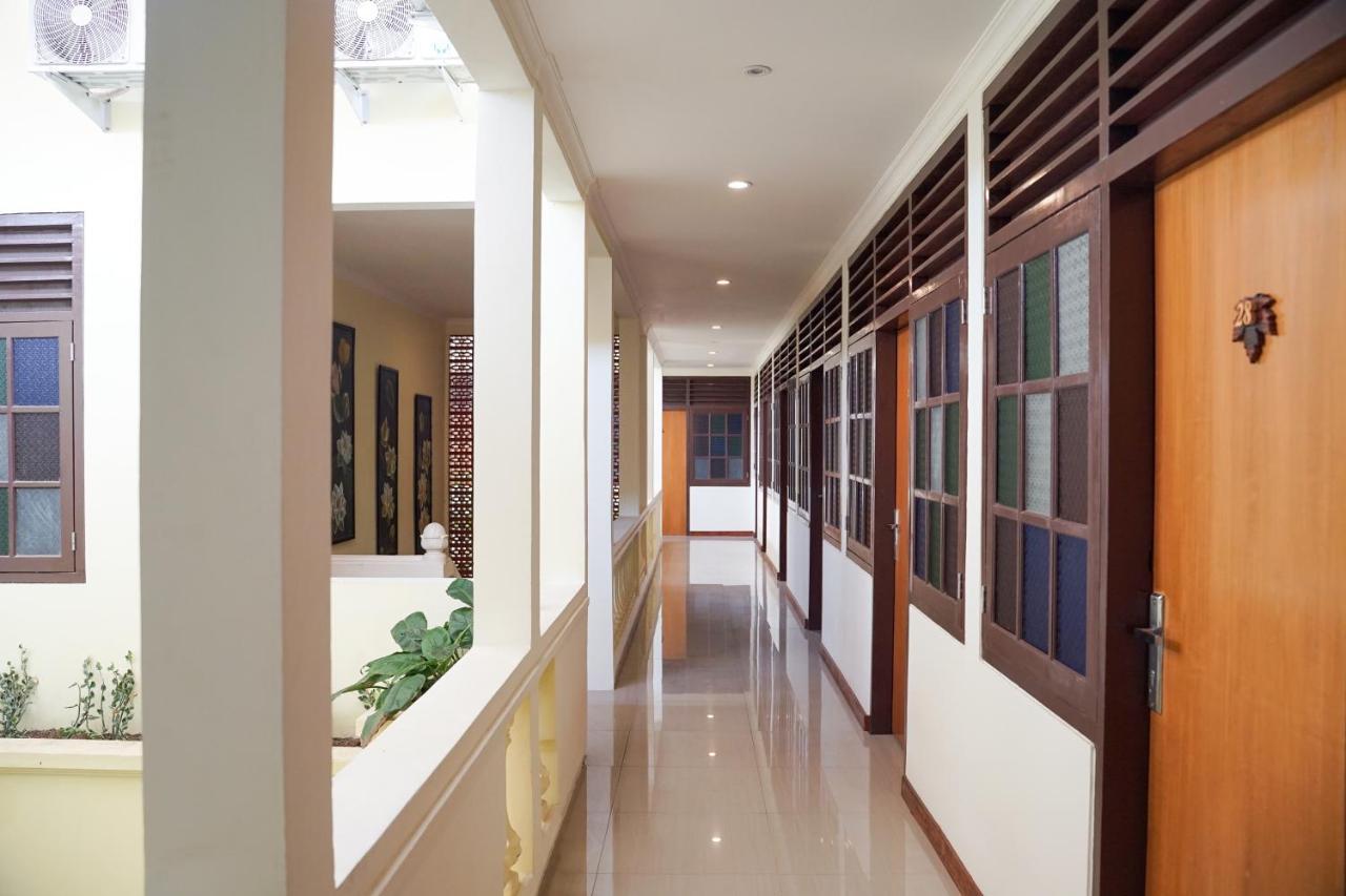 Maple Tree Homestay Maguwo Exterior photo
