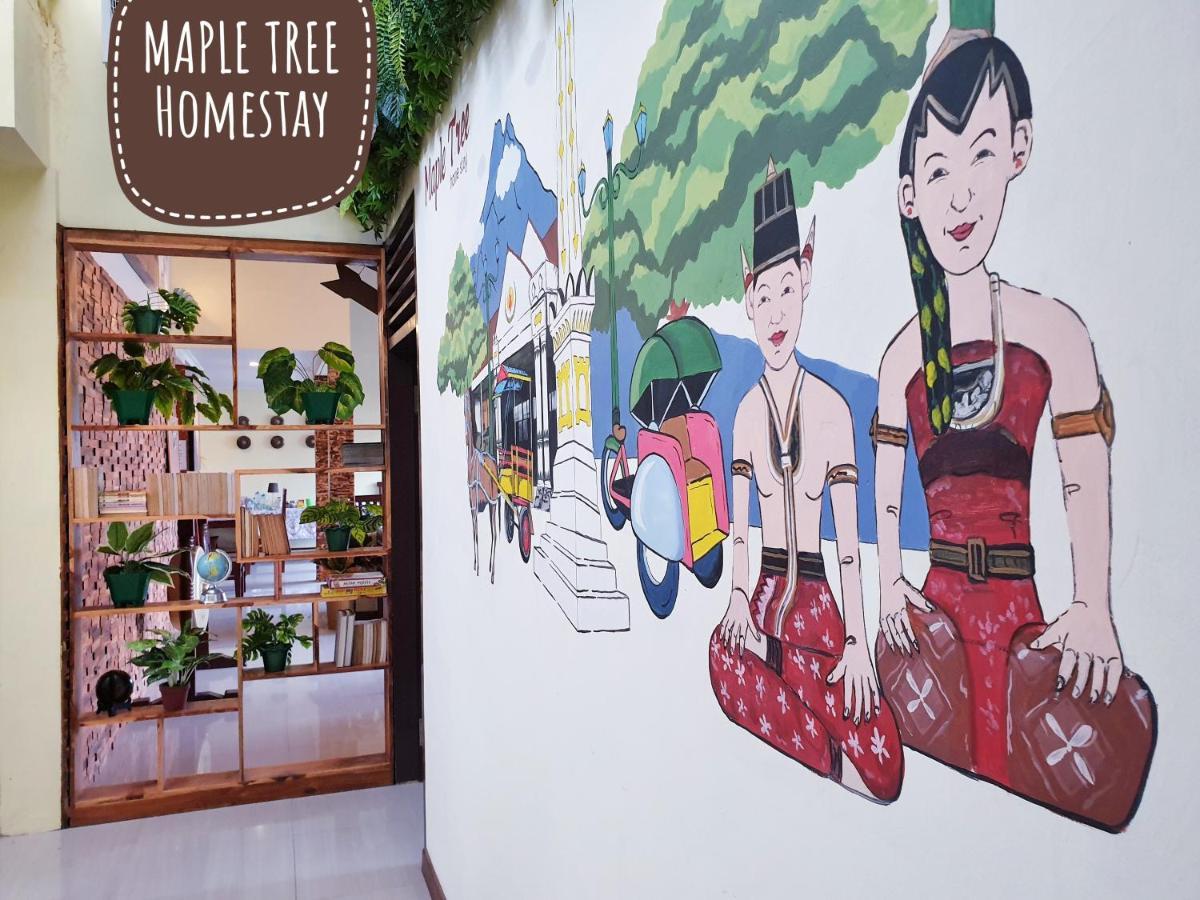 Maple Tree Homestay Maguwo Exterior photo